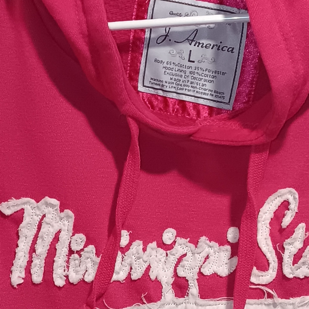 Womens Mississippi state pullover